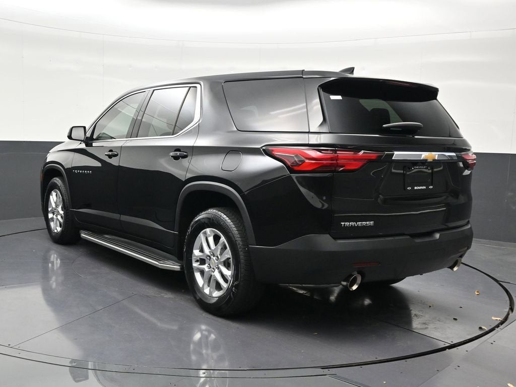 2023 Chevrolet Traverse LS
