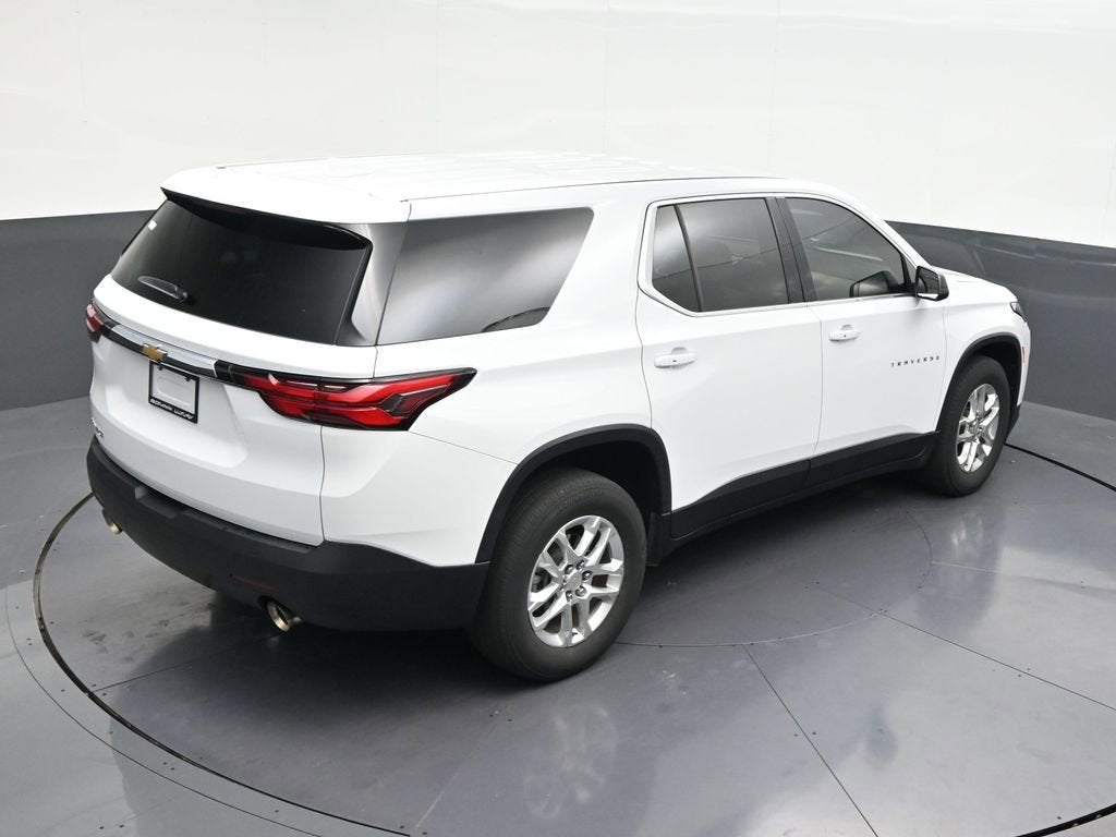 2023 Chevrolet Traverse LS