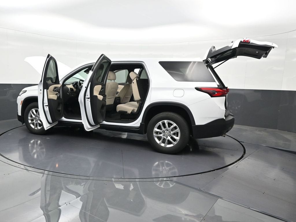 2023 Chevrolet Traverse LS