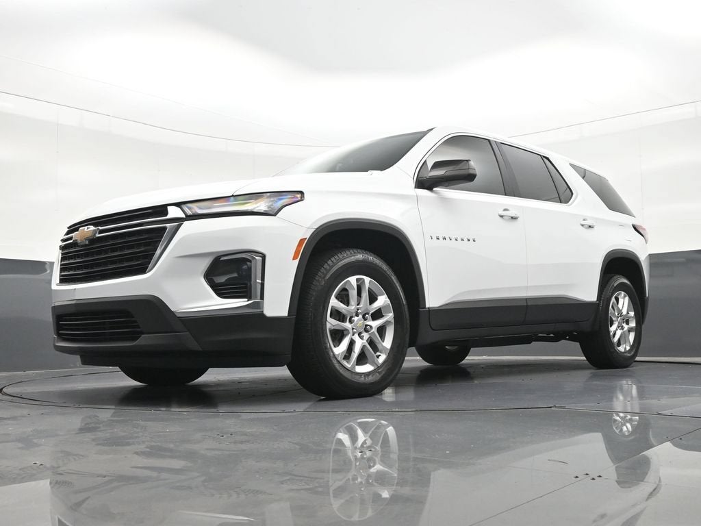 2023 Chevrolet Traverse LS