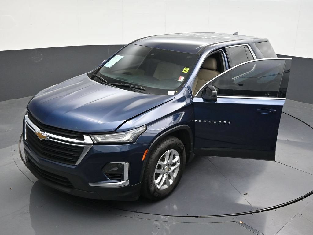 2023 Chevrolet Traverse LS