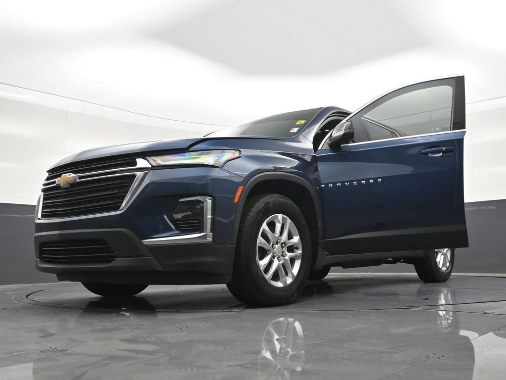 2023 Chevrolet Traverse LS