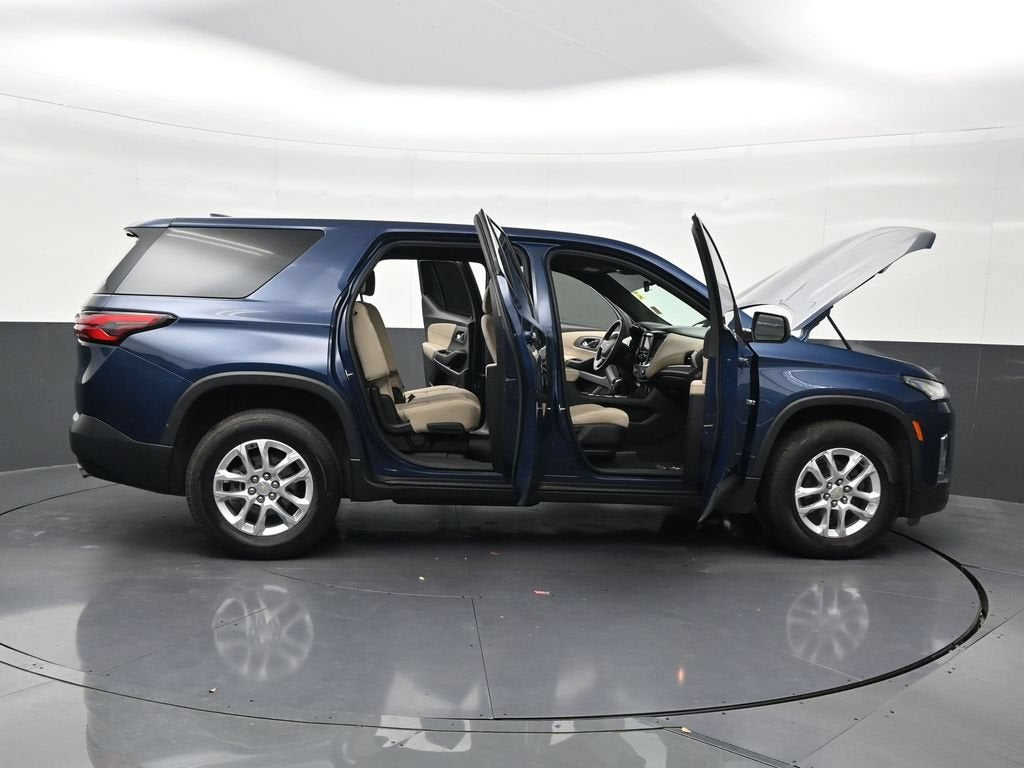 2023 Chevrolet Traverse LS