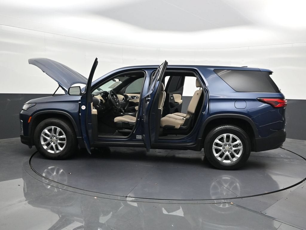2023 Chevrolet Traverse LS