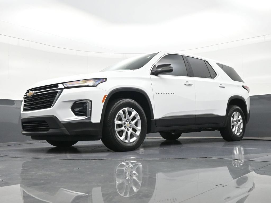 2023 Chevrolet Traverse LS