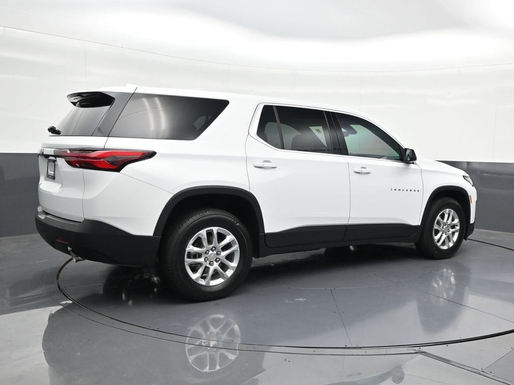 2023 Chevrolet Traverse LS