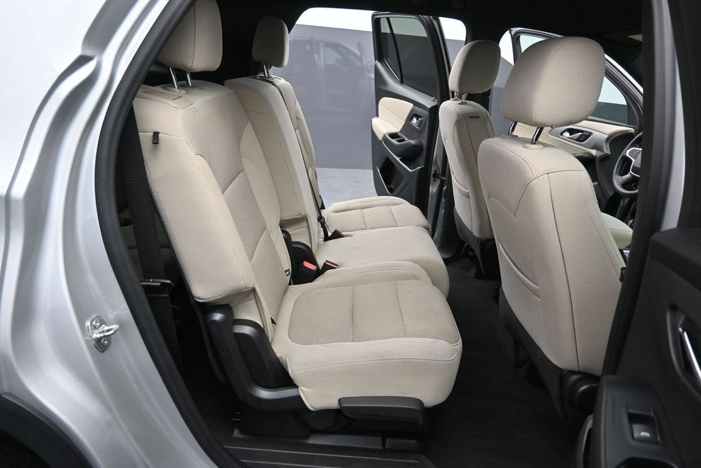 2022 Chevrolet Traverse LS