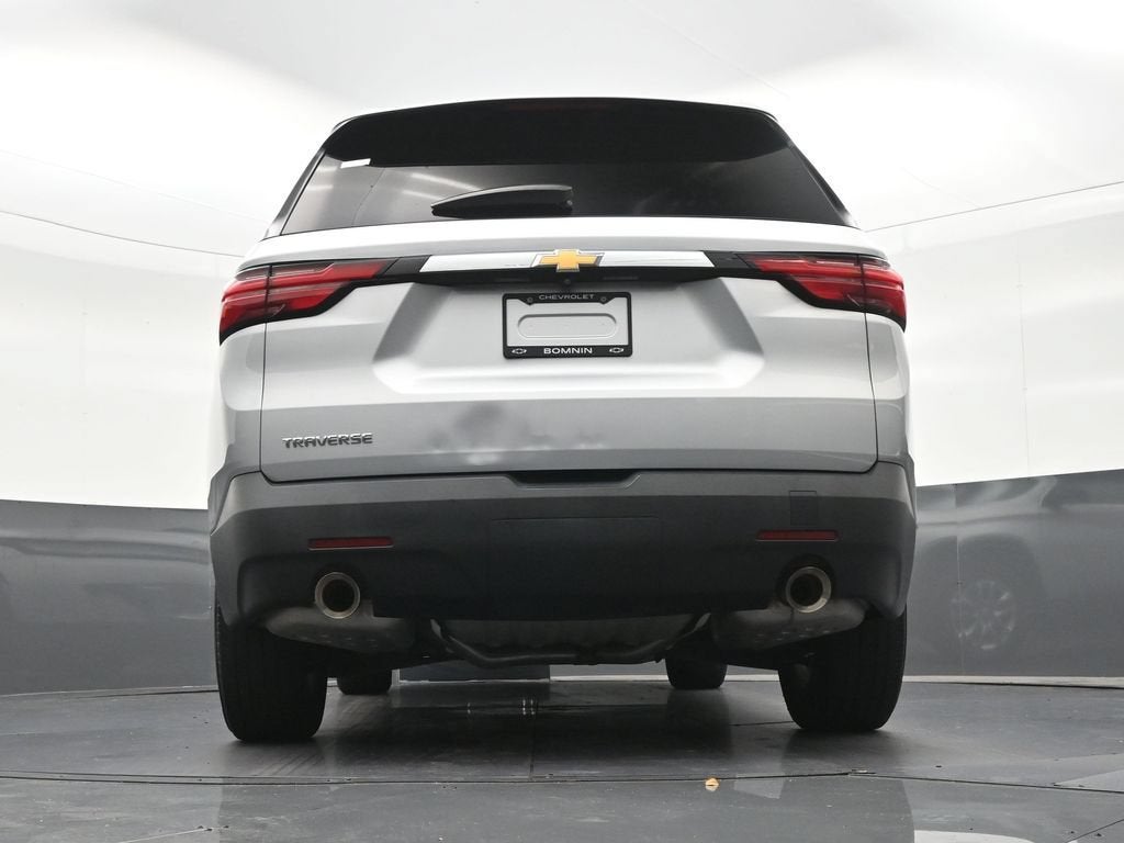 2022 Chevrolet Traverse LS