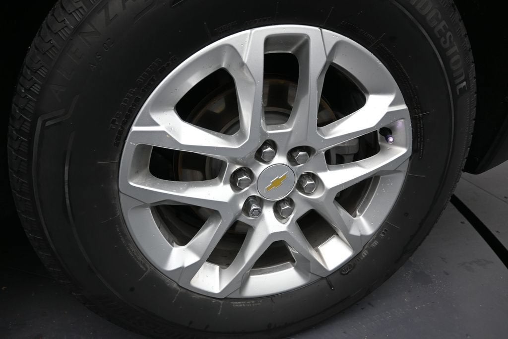 2022 Chevrolet Traverse LS