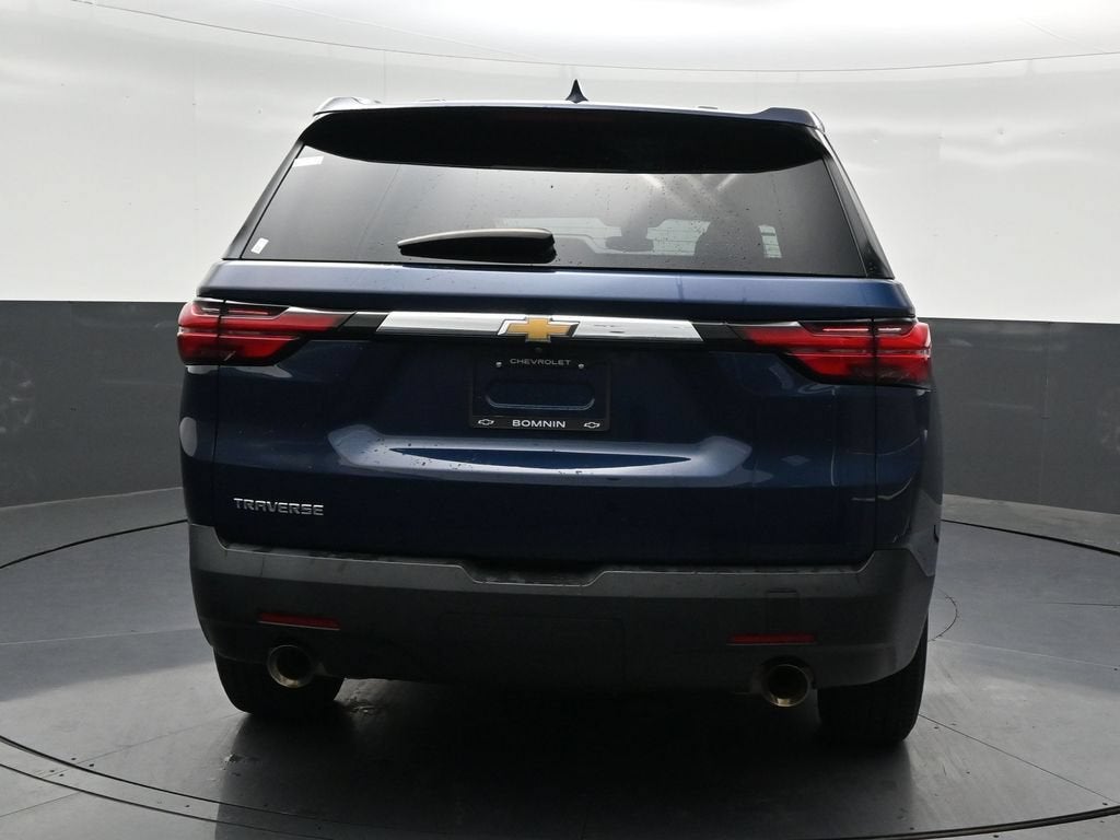2022 Chevrolet Traverse LS