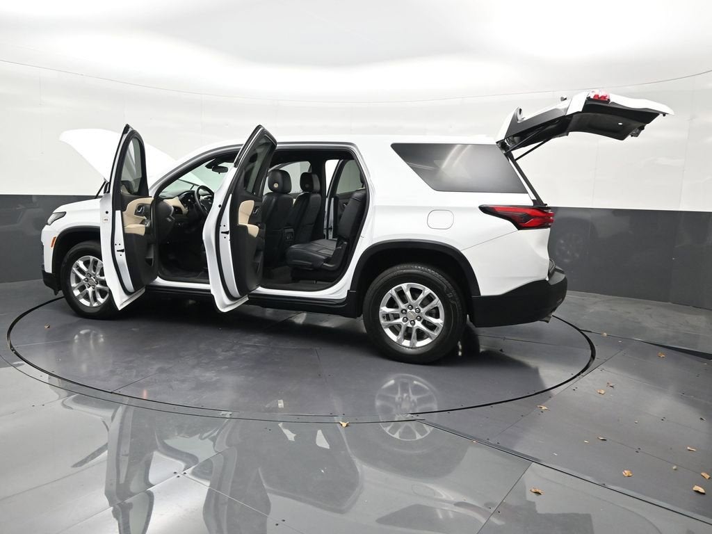 2023 Chevrolet Traverse LS