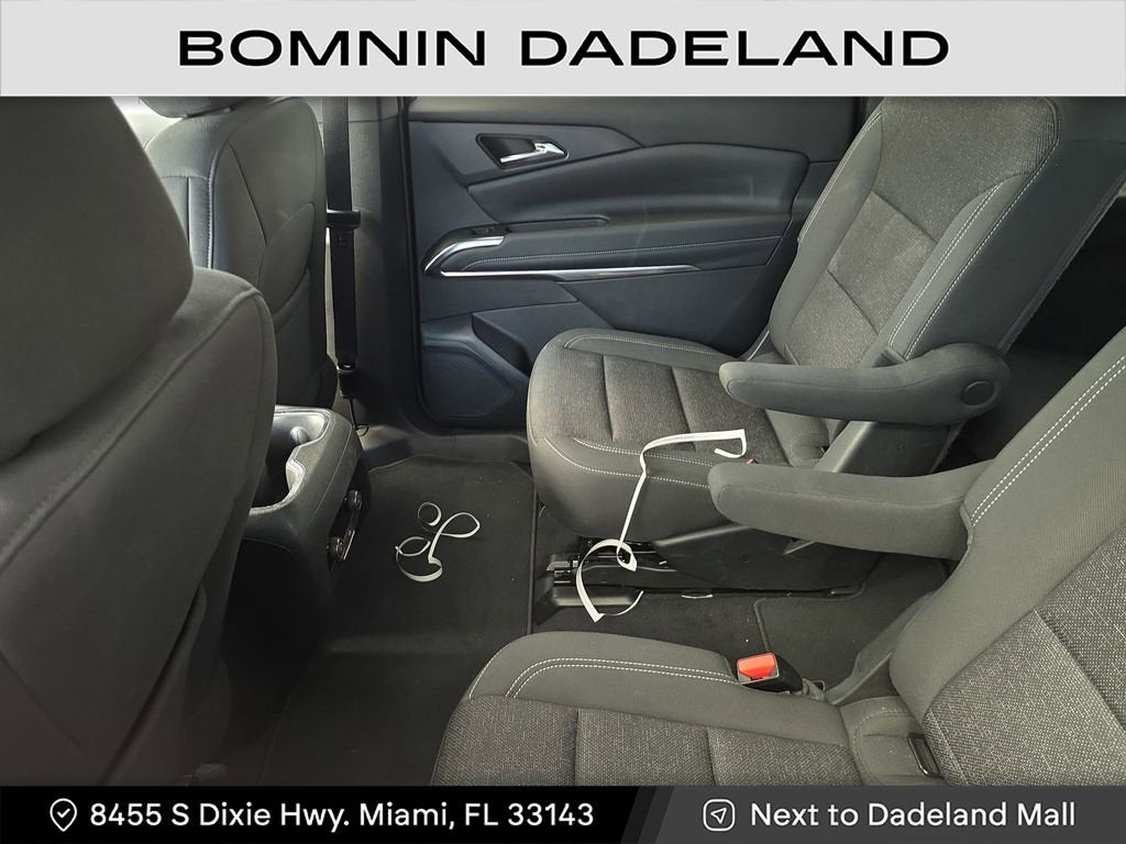 2024 Chevrolet Traverse LT