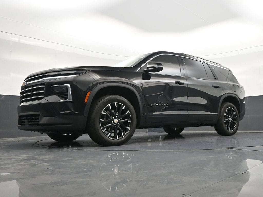 2024 Chevrolet Traverse LT