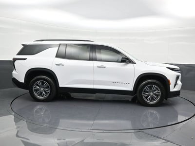 2024 Chevrolet Traverse LT