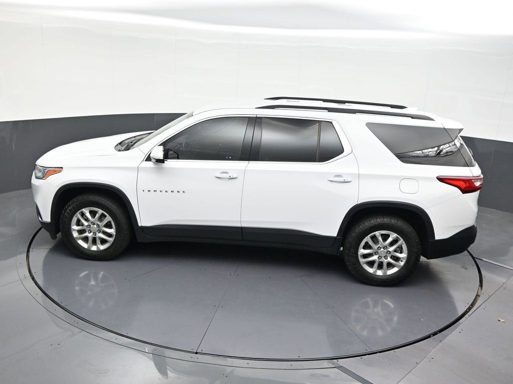 2021 Chevrolet Traverse LT Cloth