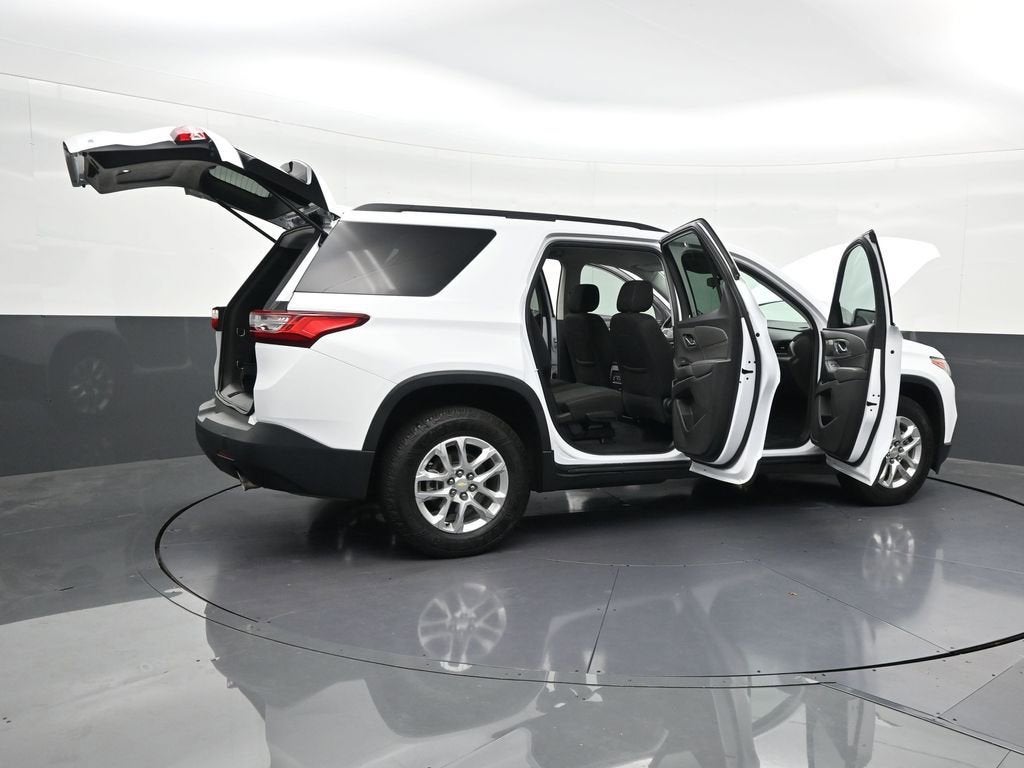 2021 Chevrolet Traverse LT Cloth
