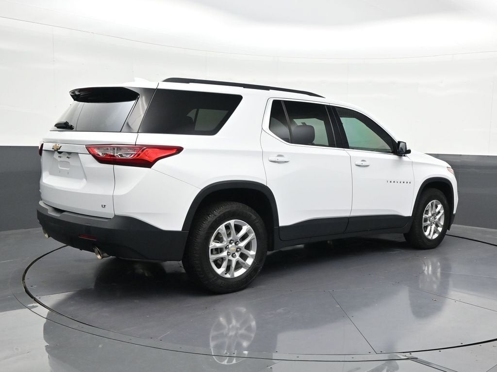 2021 Chevrolet Traverse LT Cloth