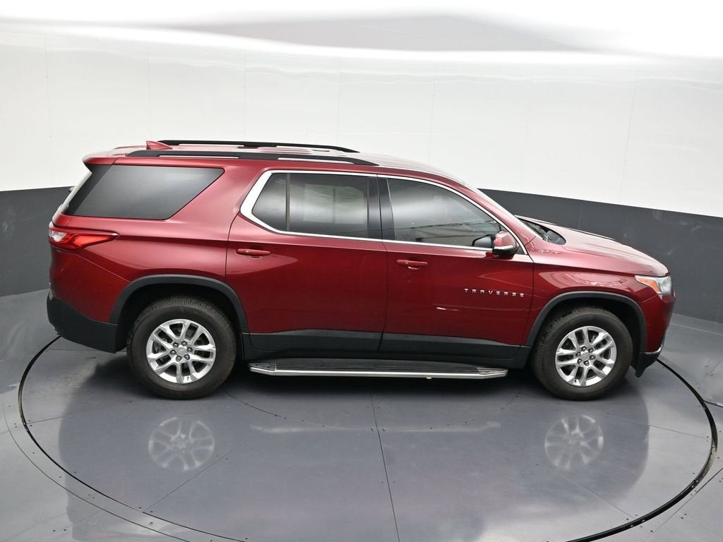 2021 Chevrolet Traverse LT Cloth