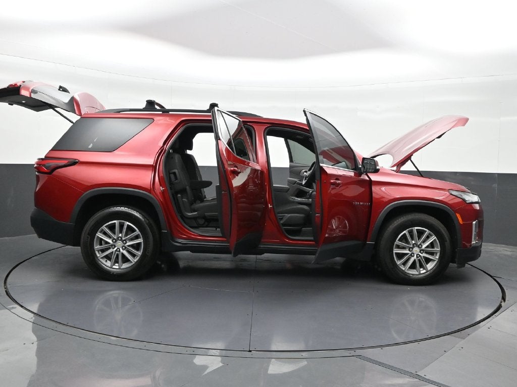 2022 Chevrolet Traverse LT Cloth