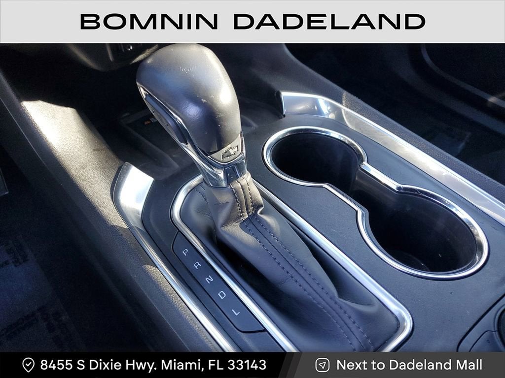 2022 Chevrolet Traverse LT Leather