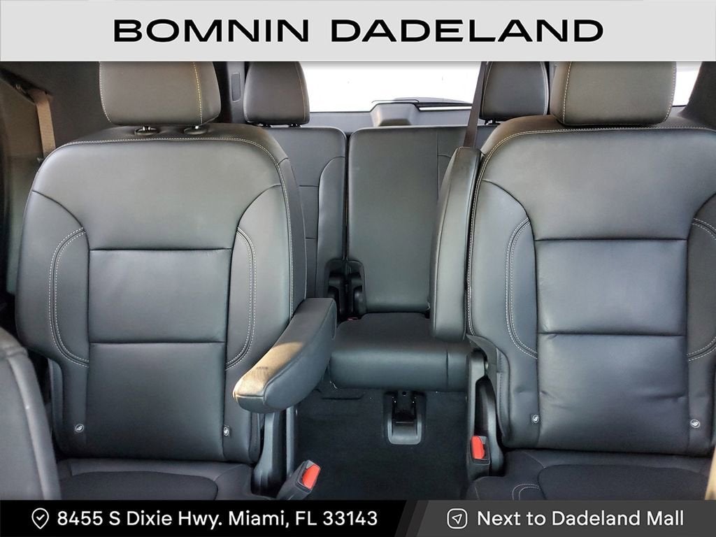 2022 Chevrolet Traverse LT Leather