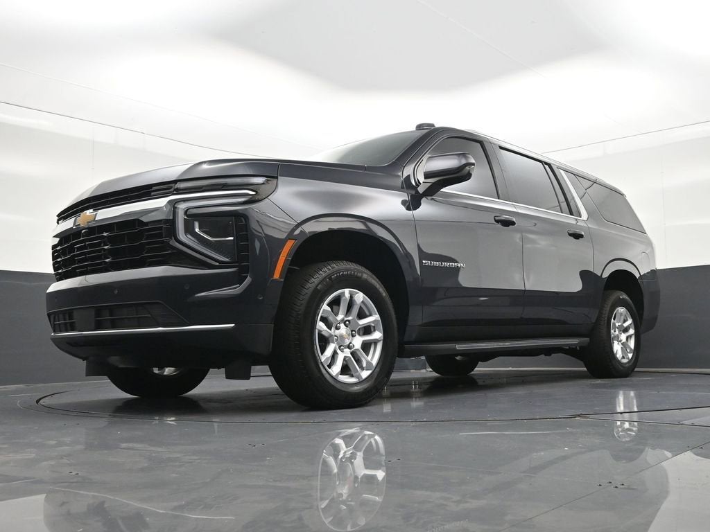 2025 Chevrolet Suburban LS