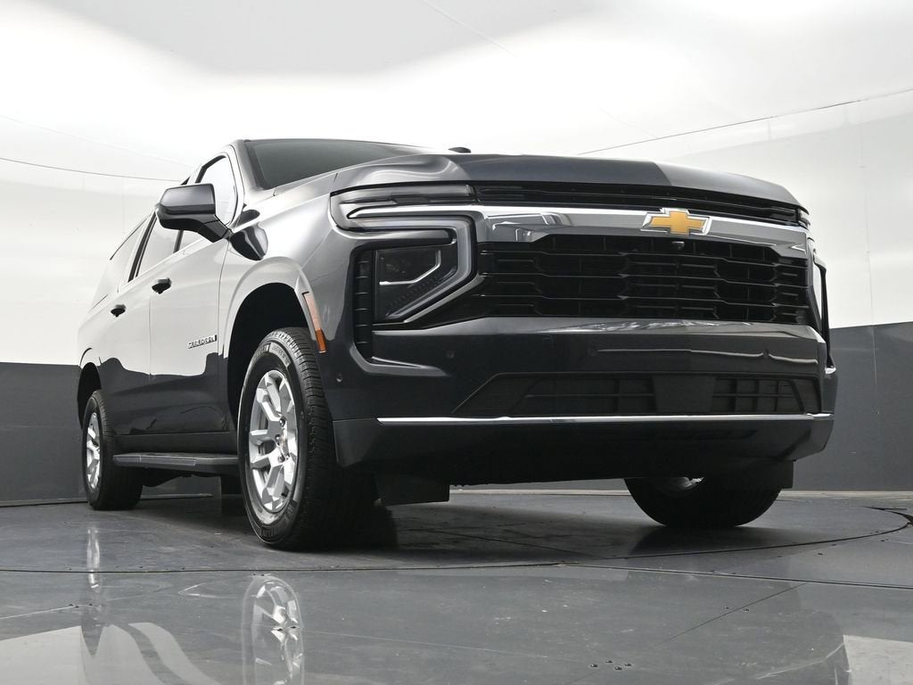 2025 Chevrolet Suburban LS