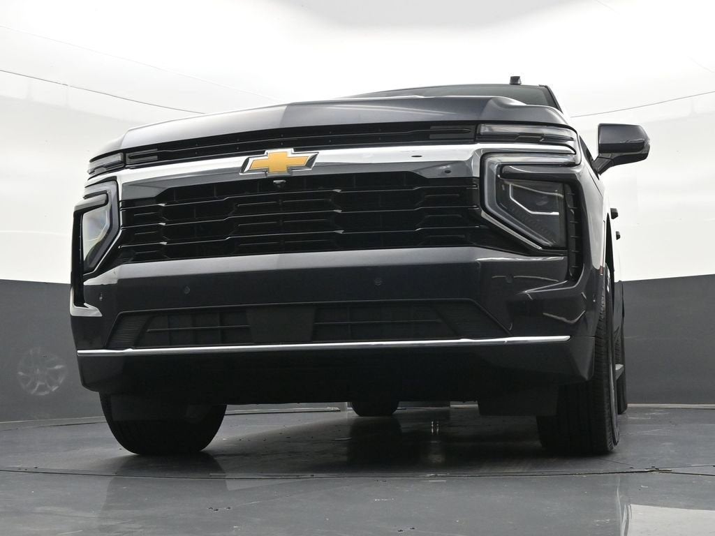 2025 Chevrolet Suburban LS