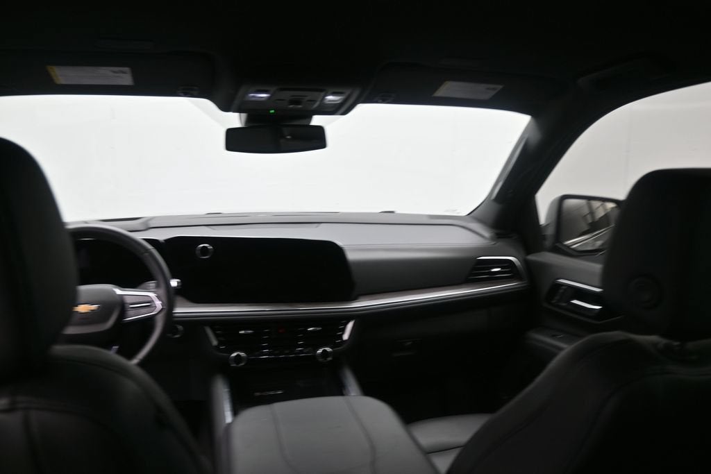 2025 Chevrolet Suburban LT