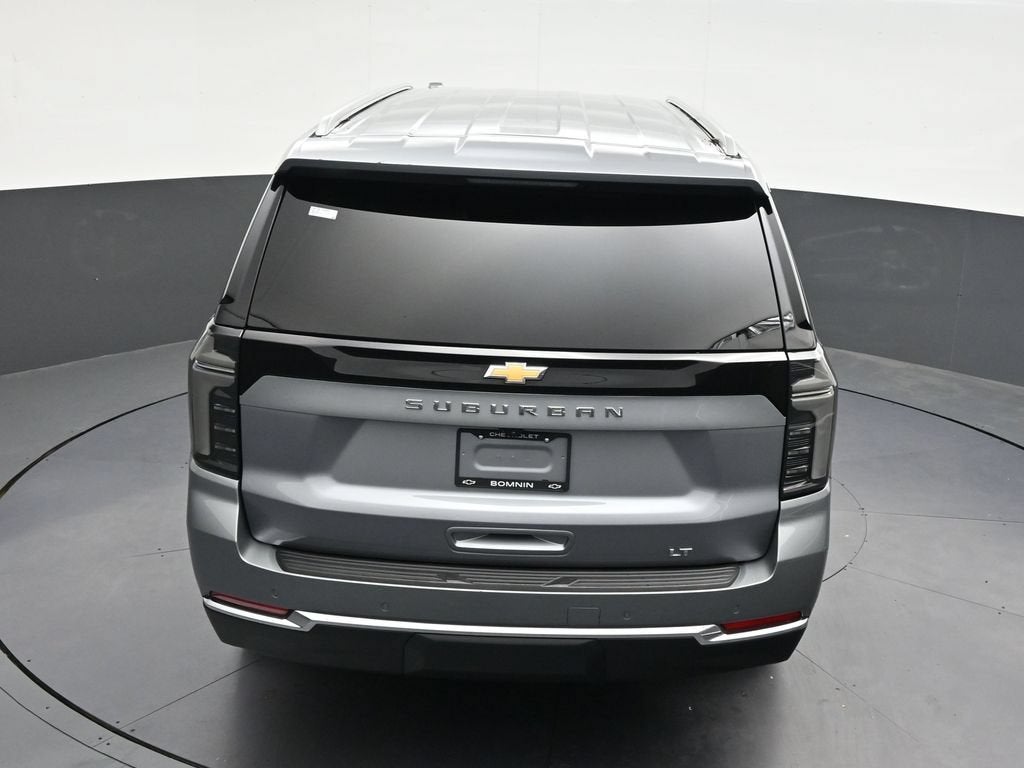 2025 Chevrolet Suburban LT