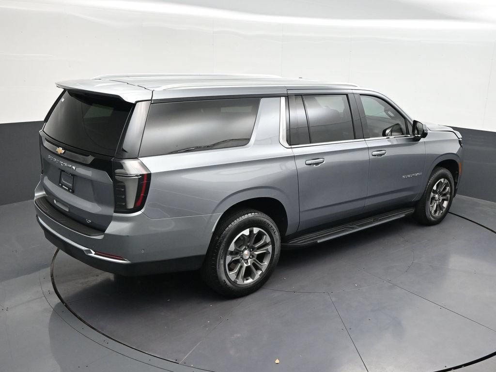 2025 Chevrolet Suburban LT