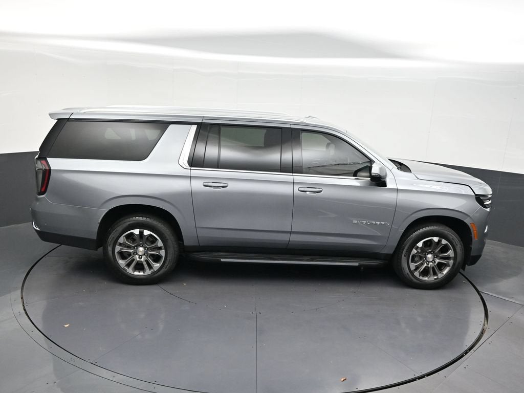 2025 Chevrolet Suburban LT