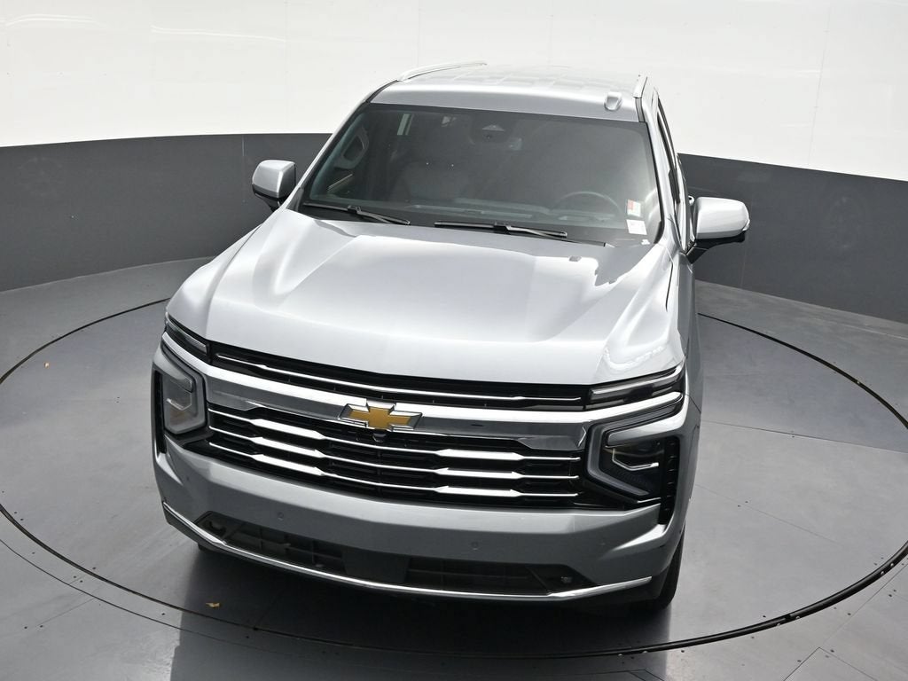 2025 Chevrolet Suburban LT