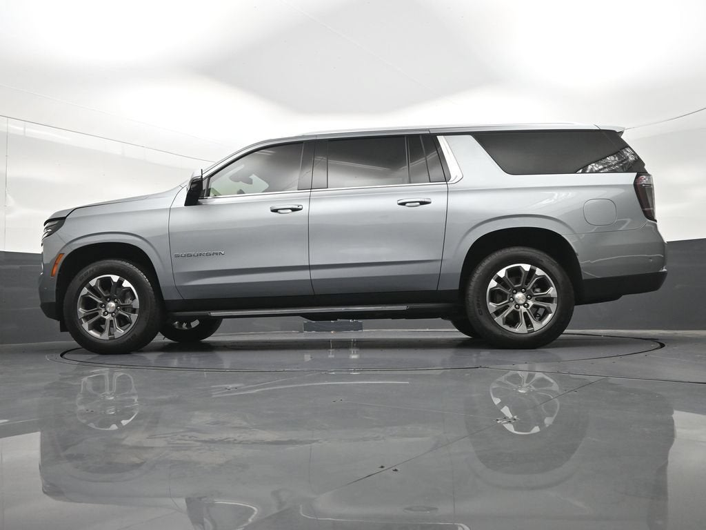 2025 Chevrolet Suburban LT