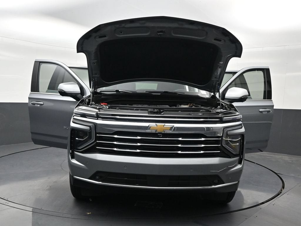 2025 Chevrolet Suburban LT