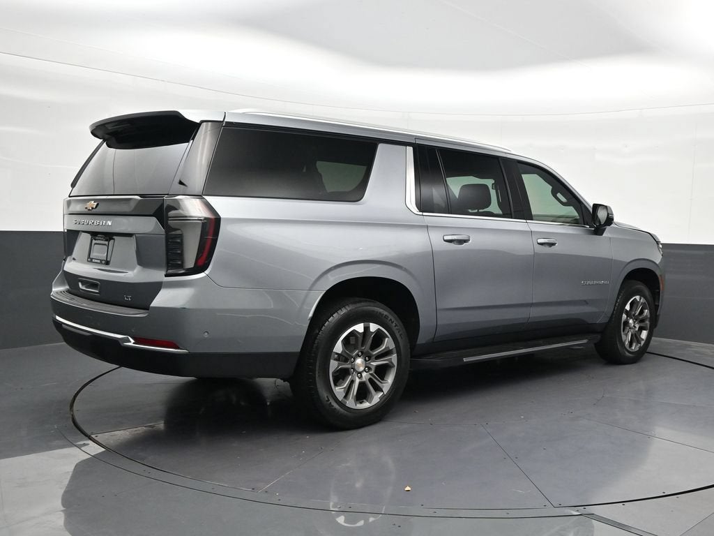 2025 Chevrolet Suburban LT