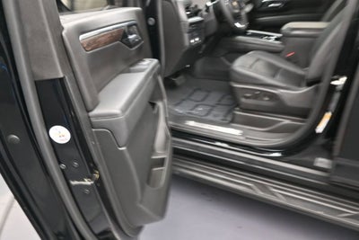 2025 Chevrolet Suburban LT