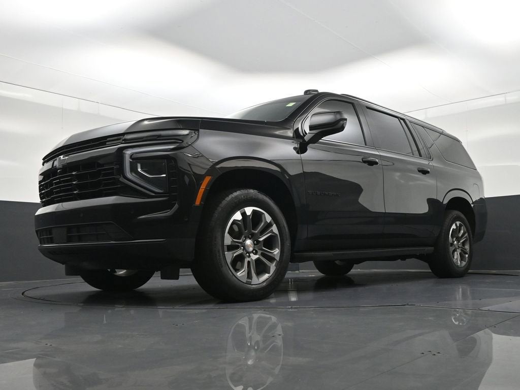 2025 Chevrolet Suburban LT