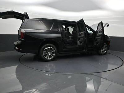 2025 Chevrolet Suburban LT