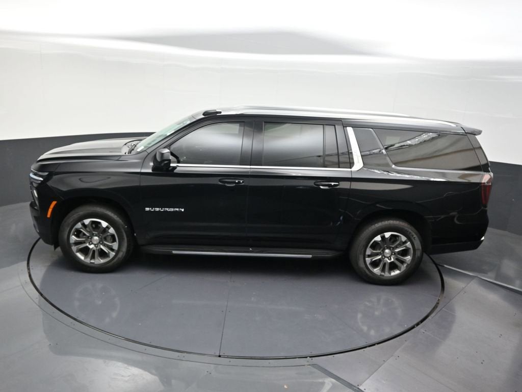 2025 Chevrolet Suburban LT