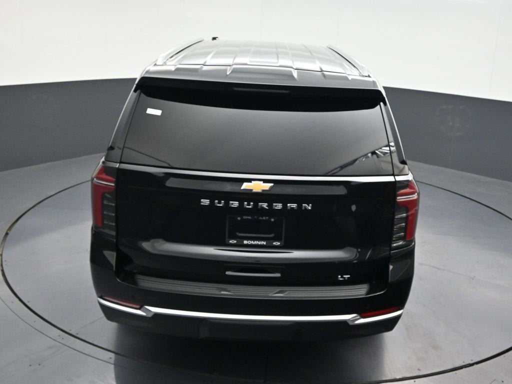 2025 Chevrolet Suburban LT
