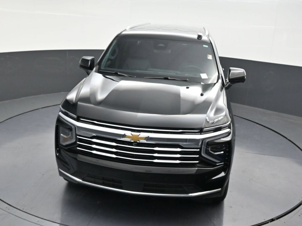 2025 Chevrolet Suburban LT