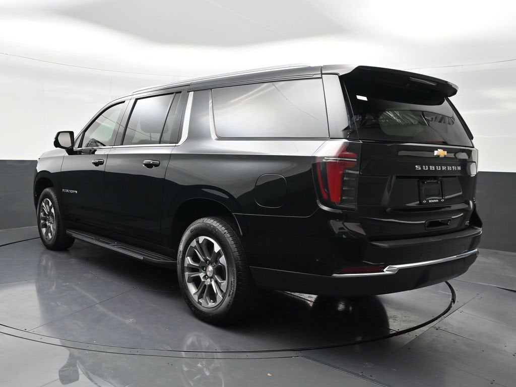 2025 Chevrolet Suburban LT