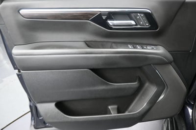 2025 Chevrolet Suburban LT