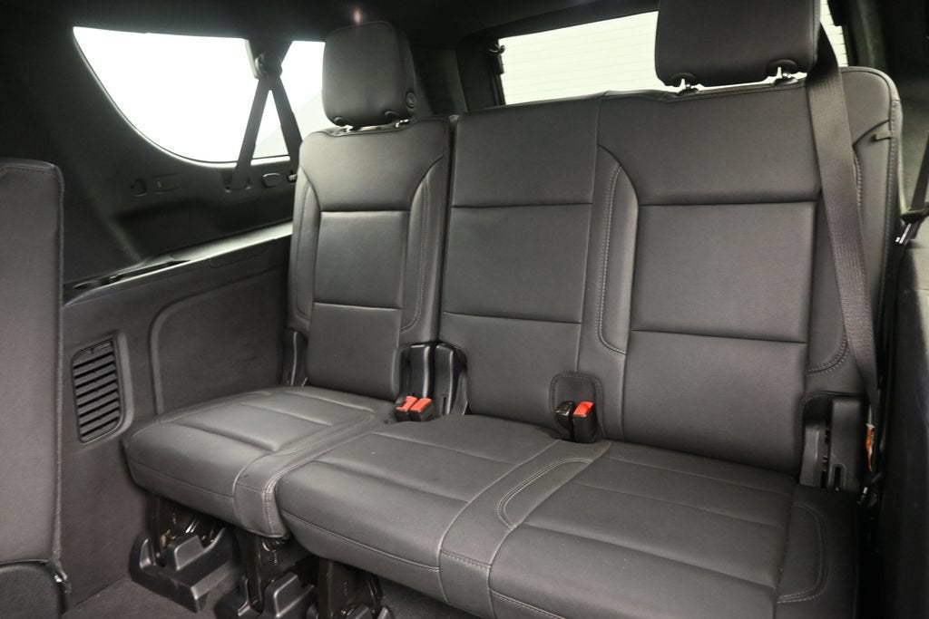 2025 Chevrolet Suburban LT