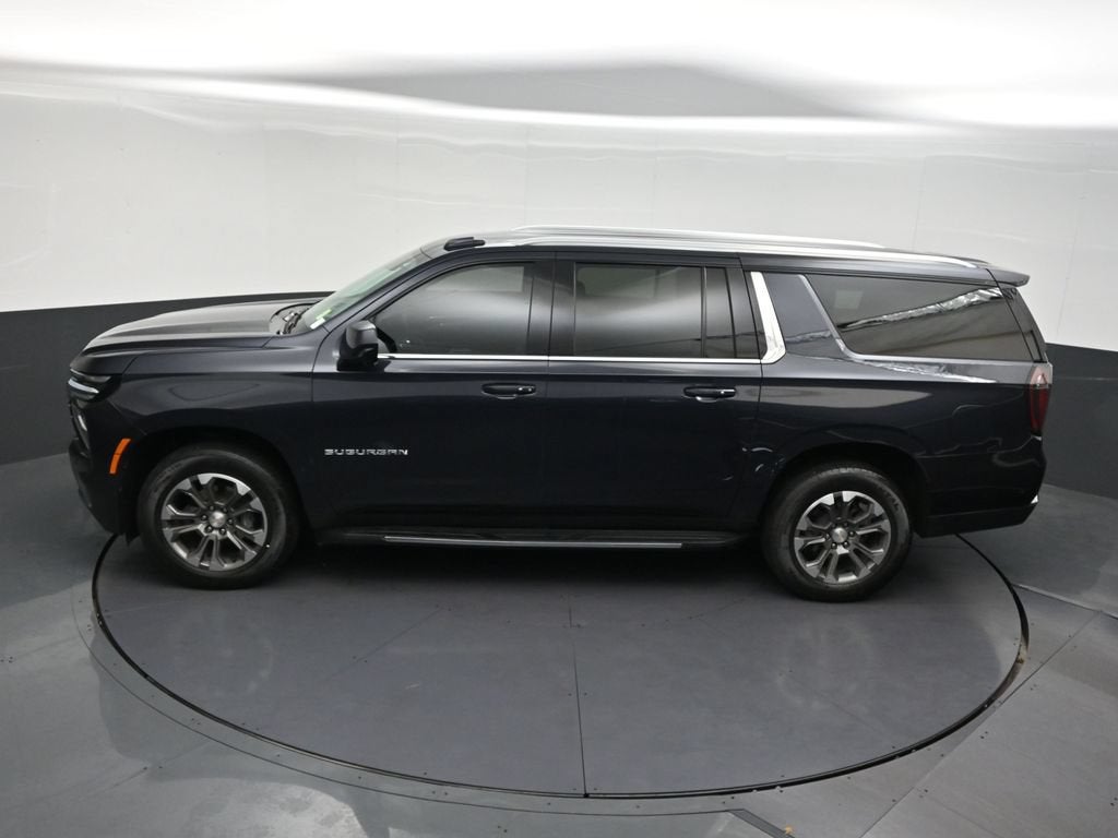 2025 Chevrolet Suburban LT