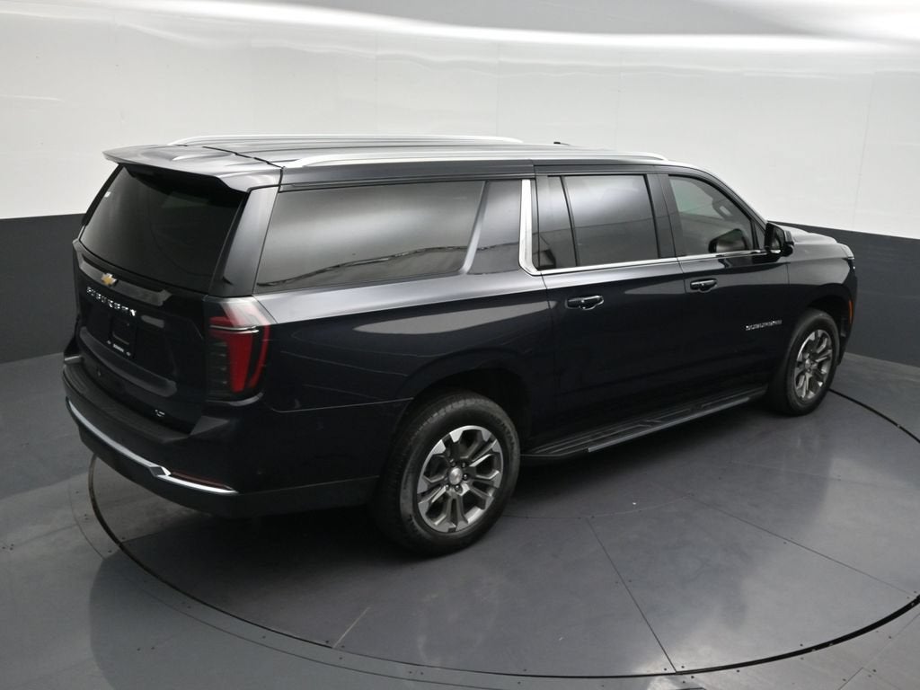 2025 Chevrolet Suburban LT