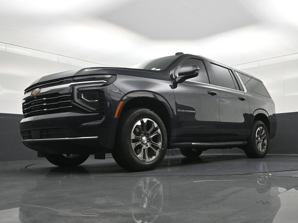 2025 Chevrolet Suburban LT