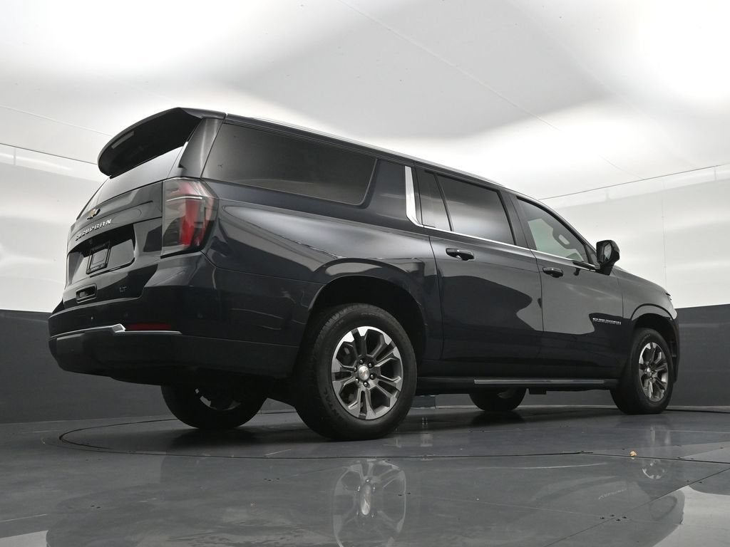 2025 Chevrolet Suburban LT