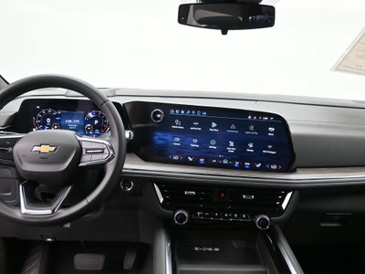 2025 Chevrolet Suburban LT